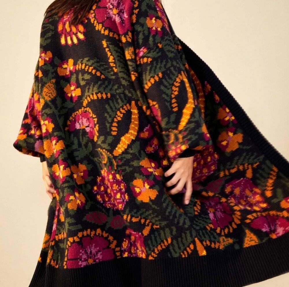 Farm Rio Brazil Flowerdoscopic Floral Cardigan Sweater NWT Medium Oversized
